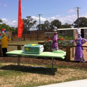 Community day to decorate garden scarecrows 12/10/2013